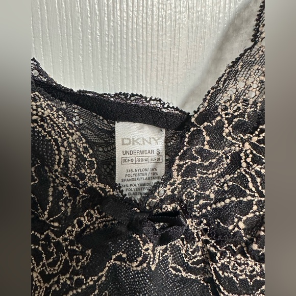 Black and ivory two piece lace lingerie by DKNY in sz S - Picture 2 of 6